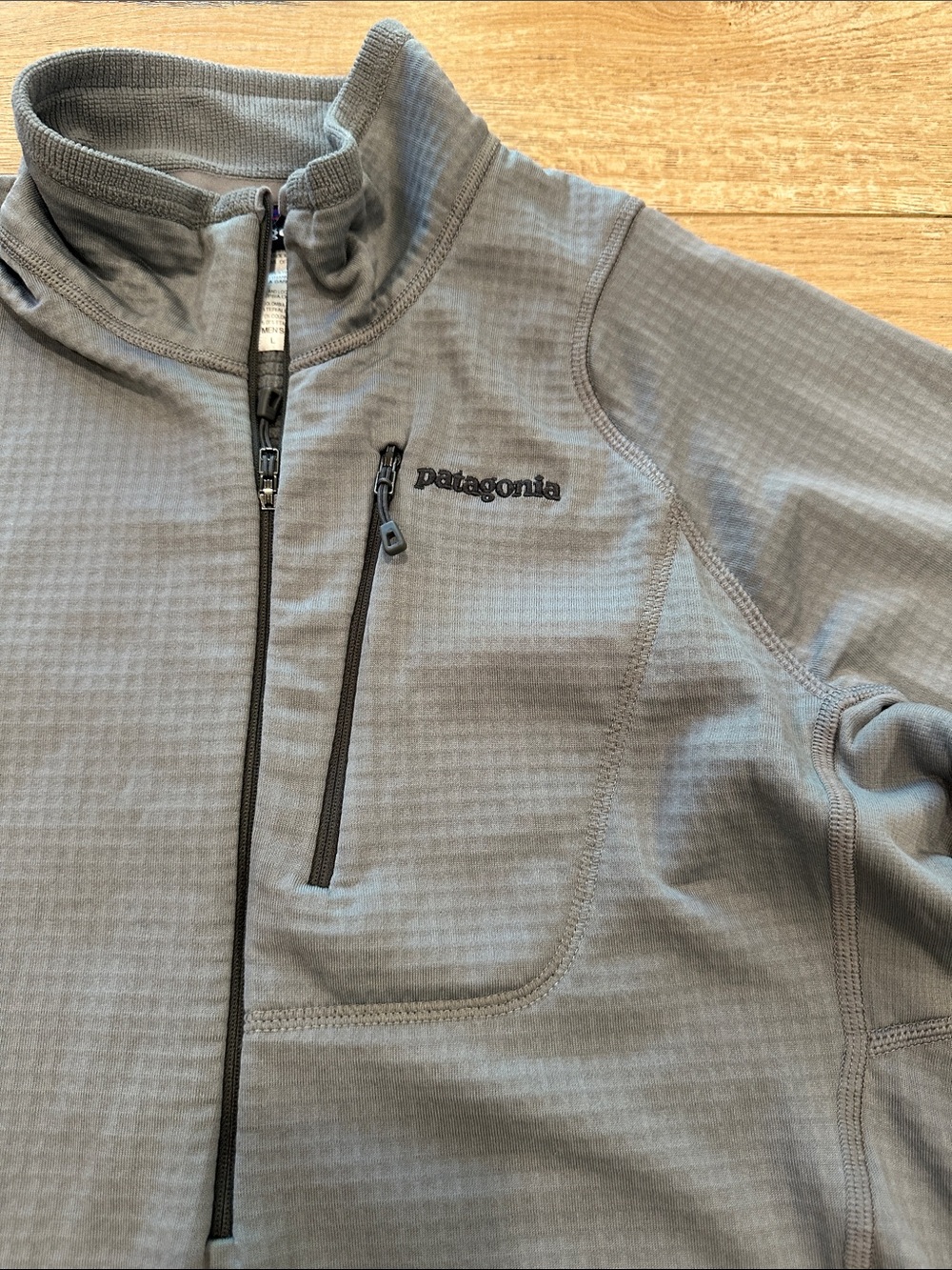 Patagonia Men's Half-Zip Regulator Pullover - Gray - Picture 2 of 6